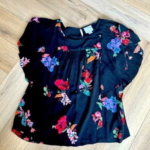 Anthropologie Maeve short sleeved black floral top. XL